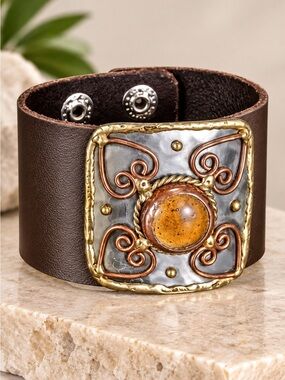 Handmade Genuine leather bracelet with Heart Shape mixed metals and Gemstone